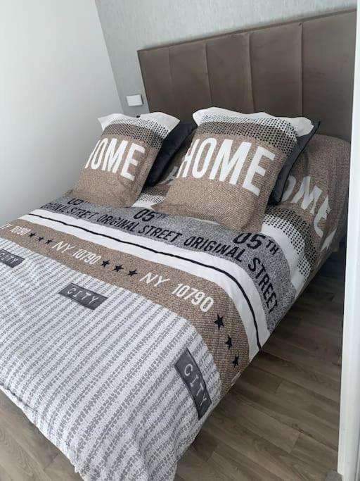 Superbe Appartement Tres Confortable Σερί Εξωτερικό φωτογραφία